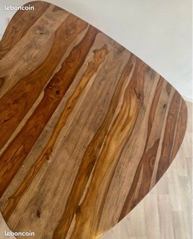 Table de salle à manger en bois massif – Très bon état (image 3)