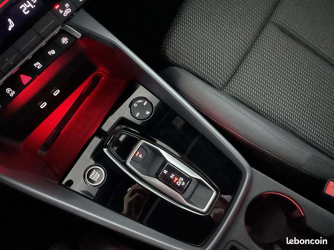 AUDI A3 Sportback TDI 150 S tronic 7 S line (image 13)