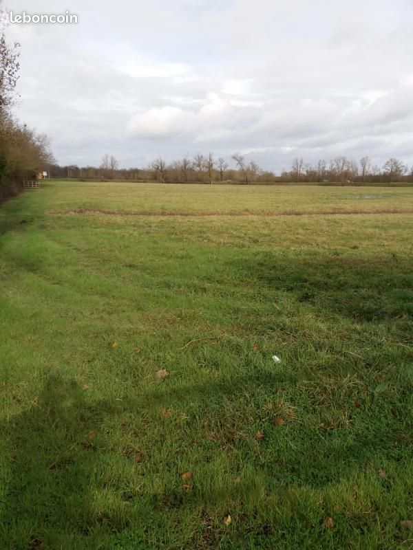 Terrain 600 m² Bassens · 190 000 €
