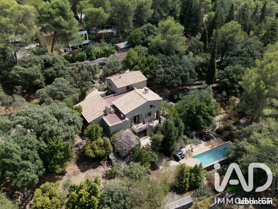 Maison 4 pièces 202 m² · à Nîmes · 202 m² · 895 000 €