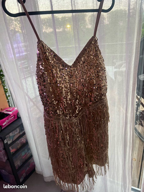 Robe Cabaret Doré (image 1)