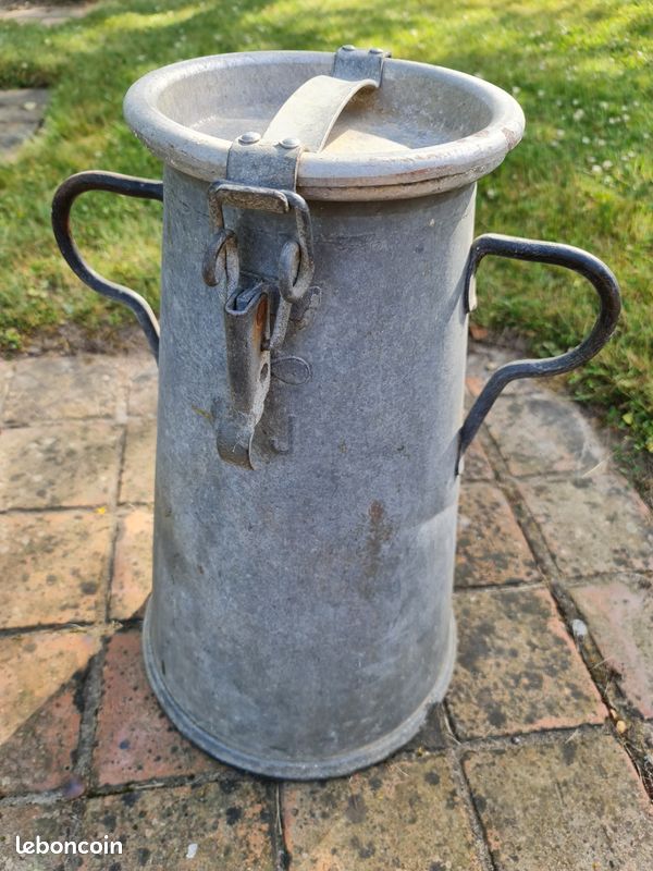 Bidon / pot à lait conique en "Aluminium" (image 1)