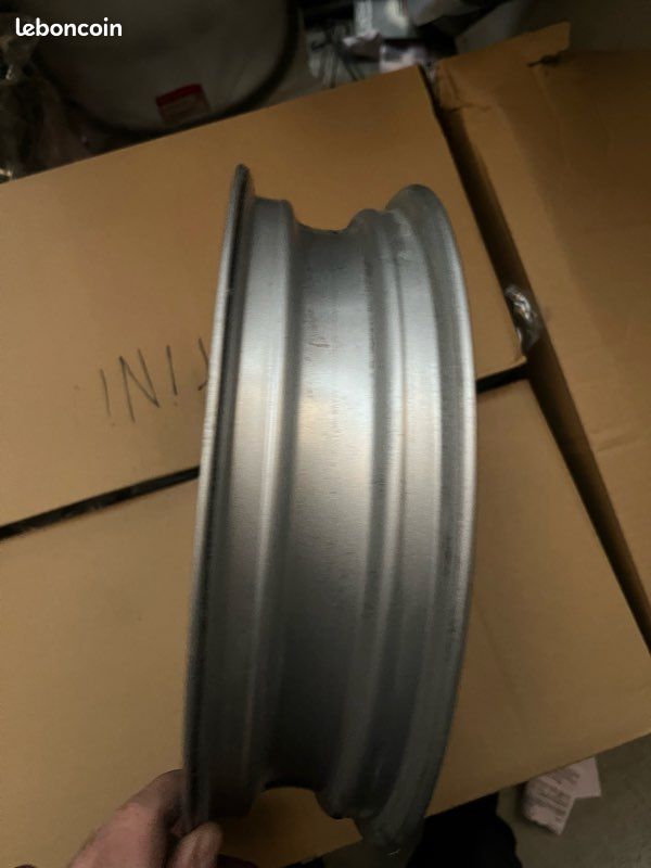 Jantes avant mp3 500 (image 2)