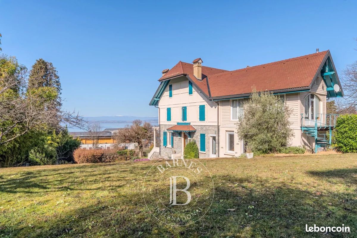 Maison 13 pièces 305 m² · à Évian-les-Bains · 305 m² · 1 780 000 €