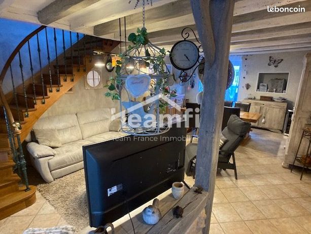 https://img.leboncoin.fr/api/v1/lbcpb1/images/c0/d9/5e/c0d95e55f8bd9c1c5de2956a88d90353bdb9e027.jpg?rule=ad-image