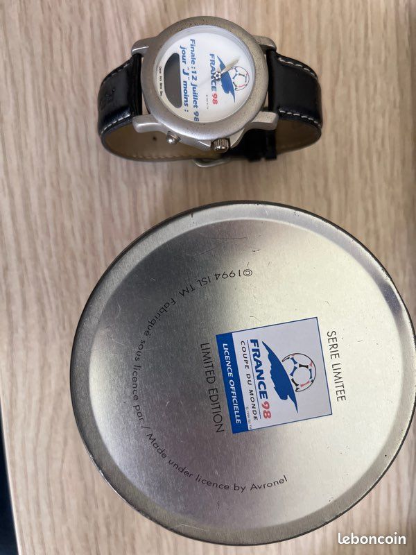 Lot de 2 montres publicitaires Crédit lyonnais - Montres & Bijoux