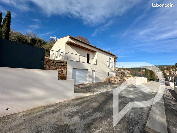 Propriété 4 pièces 90 m²