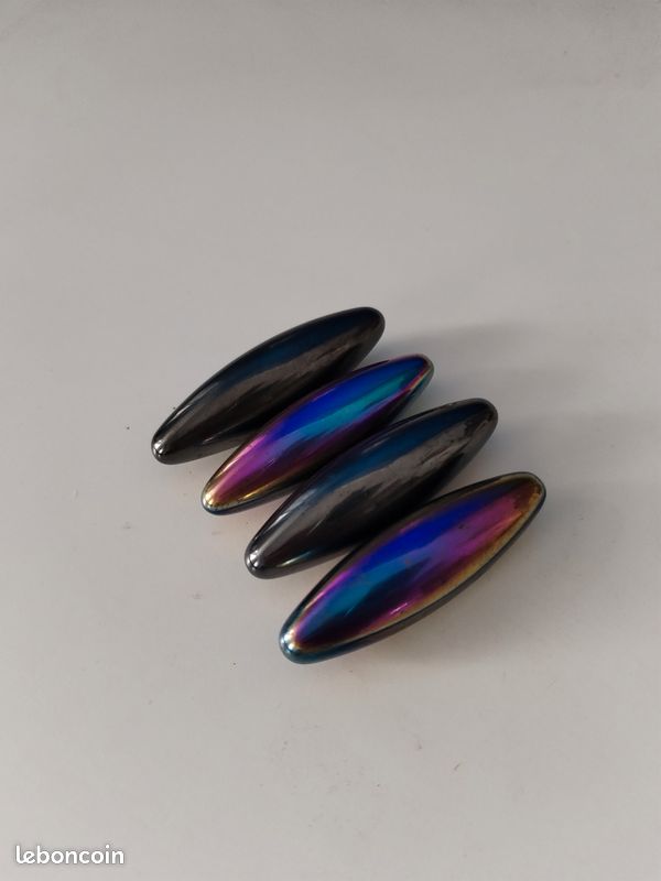 Lot de 20 pierres magnétiques en hématite - Pour la détente, la décoration et le stress - Avec sac de rangement - Pour réfrigérateur, bureau, maison - Noir Lot de 20 pierres magnétiques en hématite - Pour la détente, la décoration et le stress - Avec sac de rangement - Pour réfrigérateur, bureau, maison - Noir
