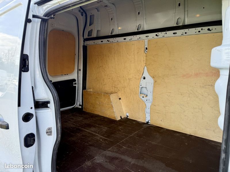 Renault TRAFIC III FG L2H2 DCI 125CH ENERGY CONFORT / ATTELAGE / CLIM / RÉGULATEUR (image 18)