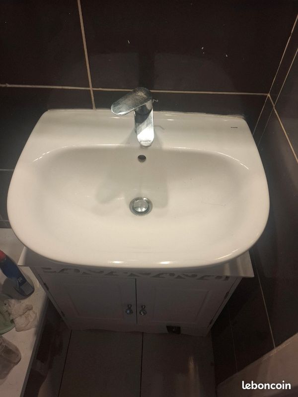Lavabo et meuble (image 1)
