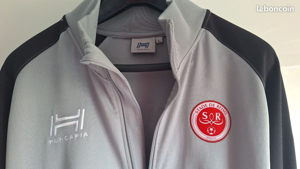 Veste Hungaria Stade de Reims taille L Vêtements