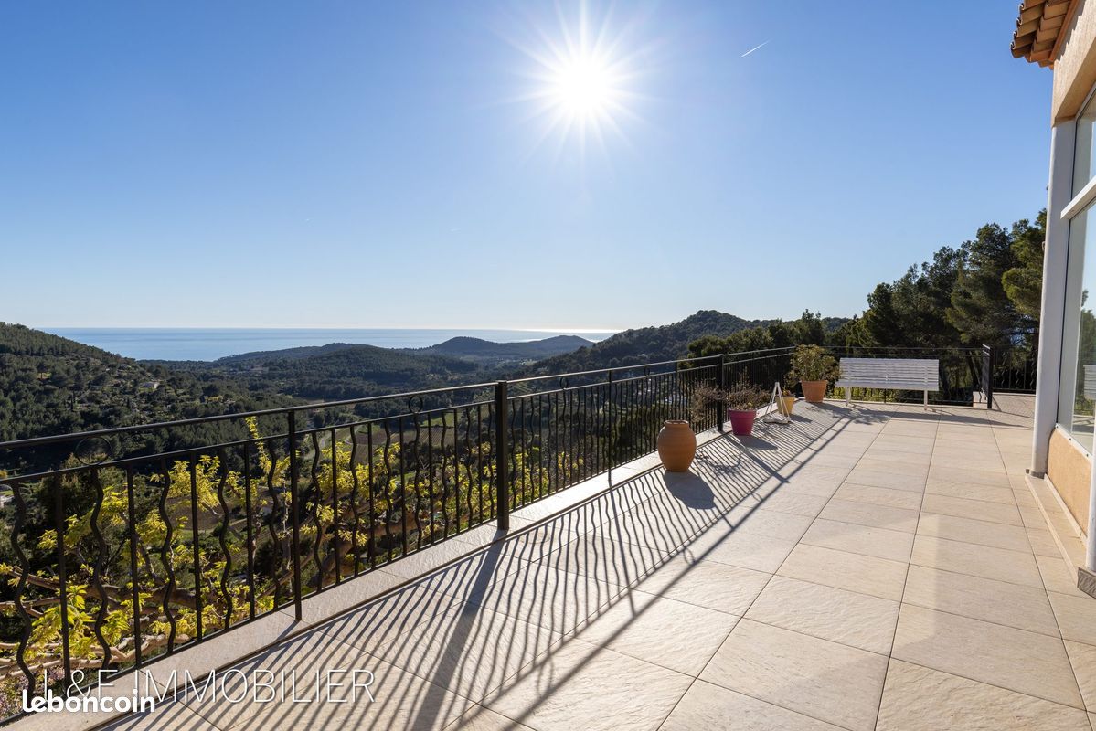 Maison 7 pièces 180 m² · à La Cadière-d'Azur · 180 m² · 1 630 000 €