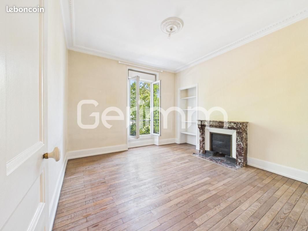 Appartement 3 pièces 70 m² · à Grenoble · 70 m² · 185 000 €