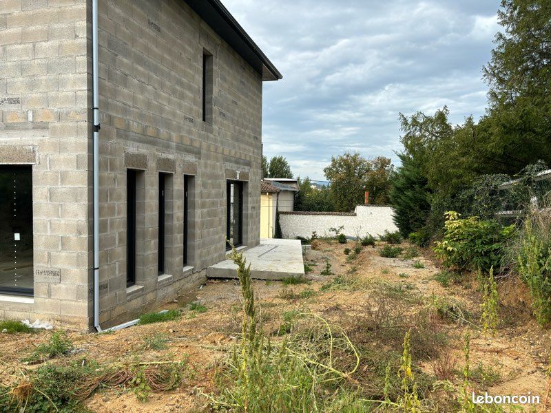 Maison 5 pièces 130 m² · à Pont-Évêque · 130 m² · 275 000 €