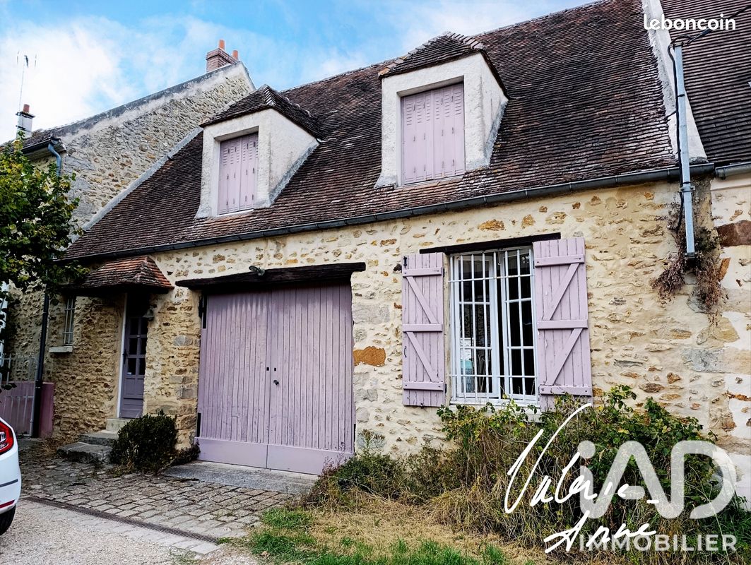 Maison 10 pièces 204 m² · à Bernay-Vilbert · 204 m² · 393 000 €