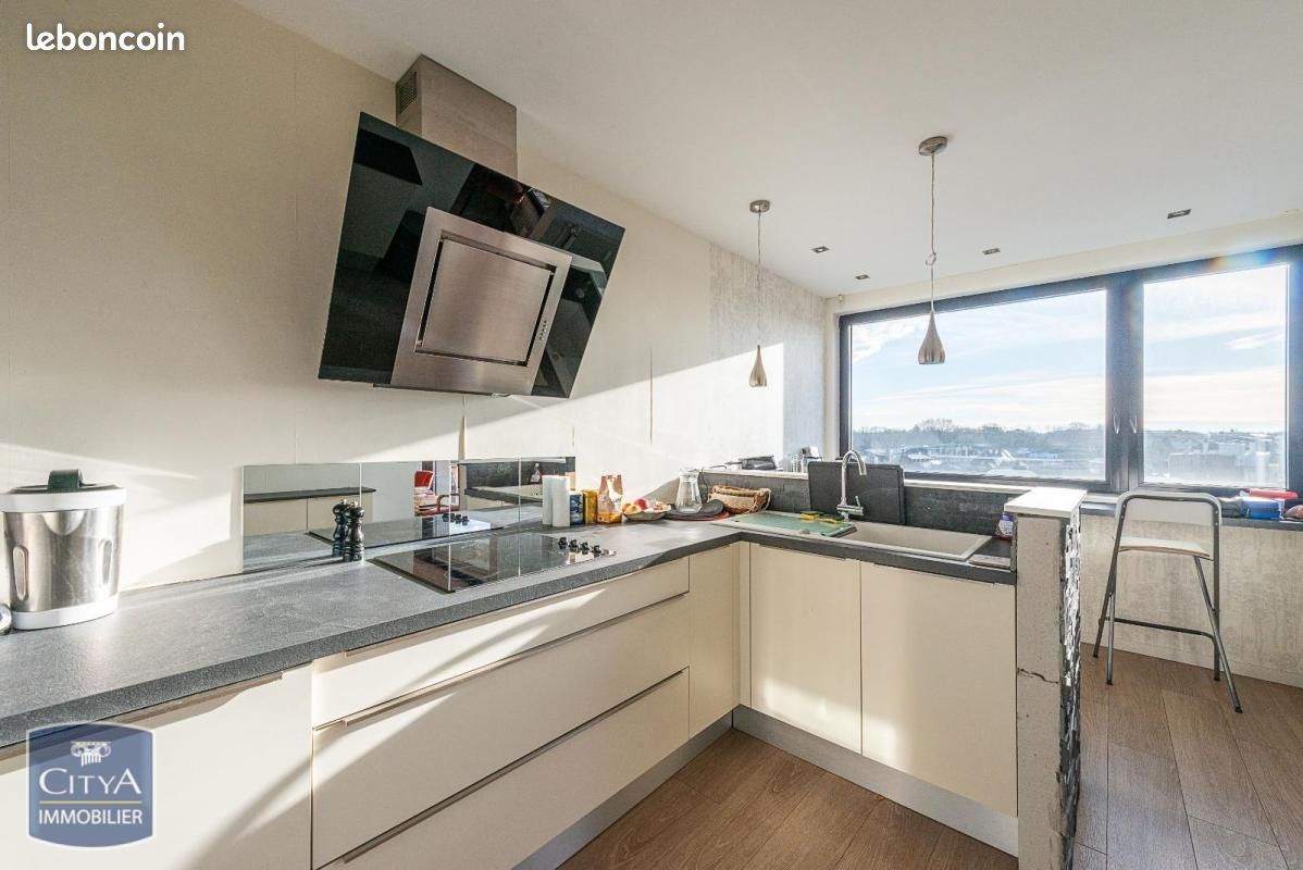 Appartement 4 pièces 99 m² · à Valenciennes · 99 m² · 215 000 €