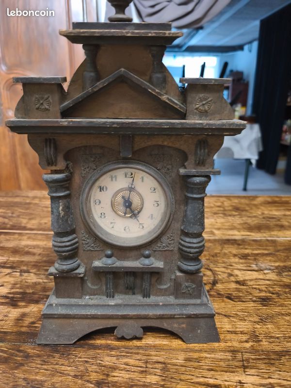 Ancienne pendule boîte à musique (image 1)