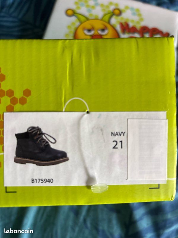 Chaussures Marine garçon T21 neuves (image 9)