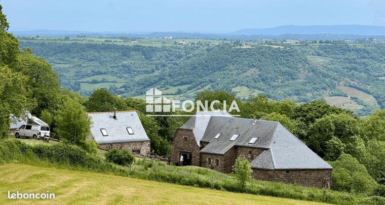 Un domaine d'exception, seul au monde, face à la vallée - CLAIRVAUX-D'AVEYRON