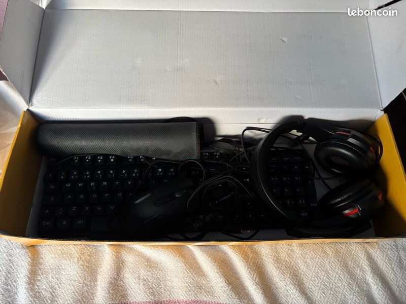 Clavier combo (image 1)