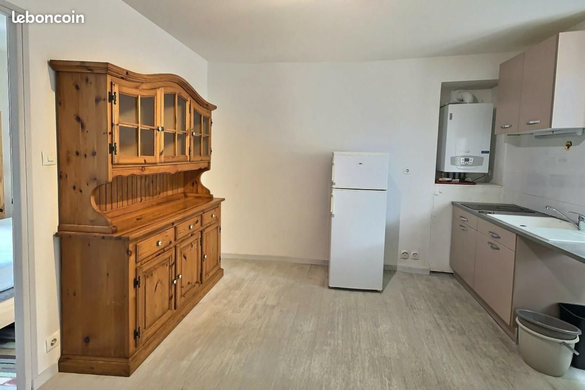 Appartement 1 pièce 26 m² · à Le Creusot · 26 m² · 350 €