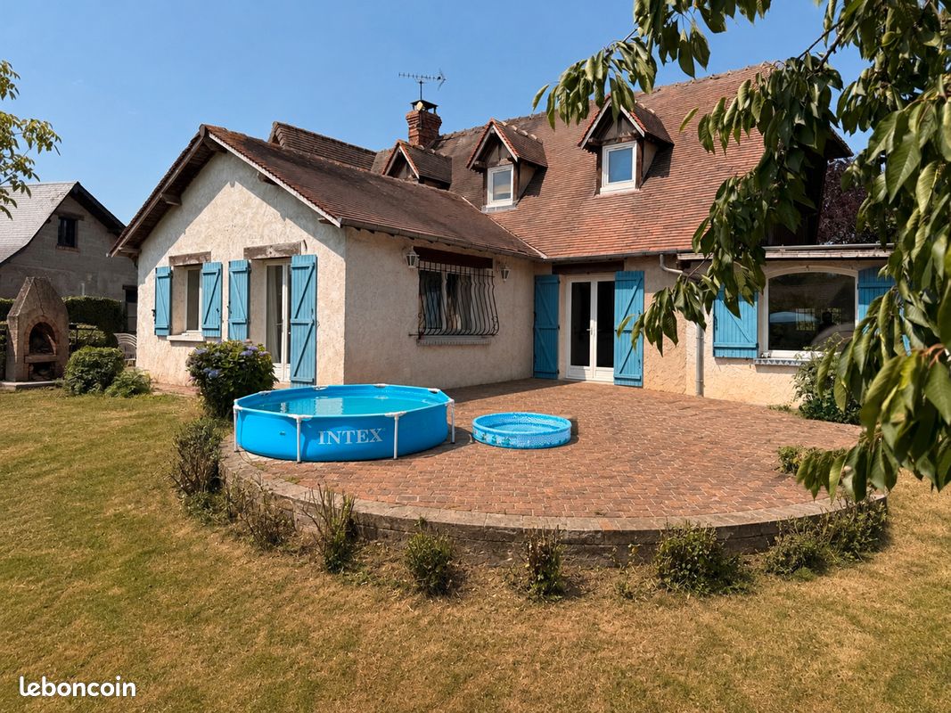 Maison 10 pièces 200 m² · à Auzouville-sur-Ry · 200 m² · 315 000 €