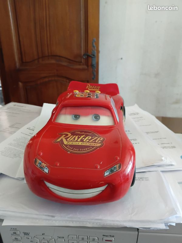 Voiture à pile (image 1)