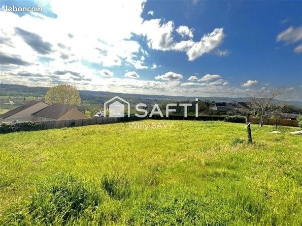 Terrain 1946 m² USSAC