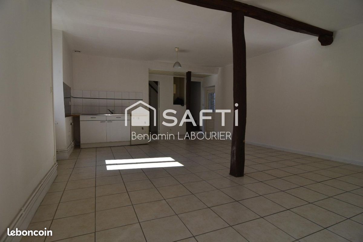 Appartement 2 pièces 65 m² · à Saint-Florentin · 65 m² · 475 €/mois