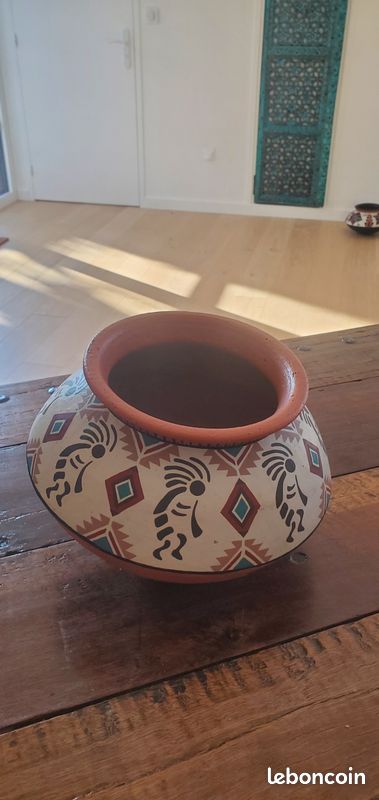 Poterie peinte motifs Navajo (image 1)