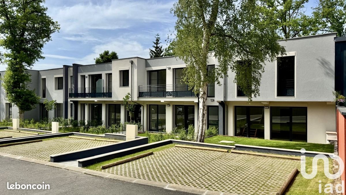 Appartement 4 pièces 88 m² · à Roinville · 88 m² · 299 000 €