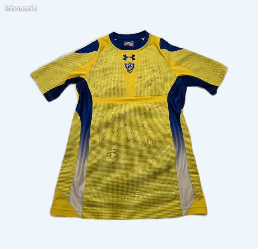 Maillot signé ASM Clermont Auvergne par 19 joueurs années 2013-2014 Officiel Taille L - Vêtements Maillot signé ASM Clermont Auvergne par 19 joueurs années 2013-2014 Officiel Taille L - Vêtements