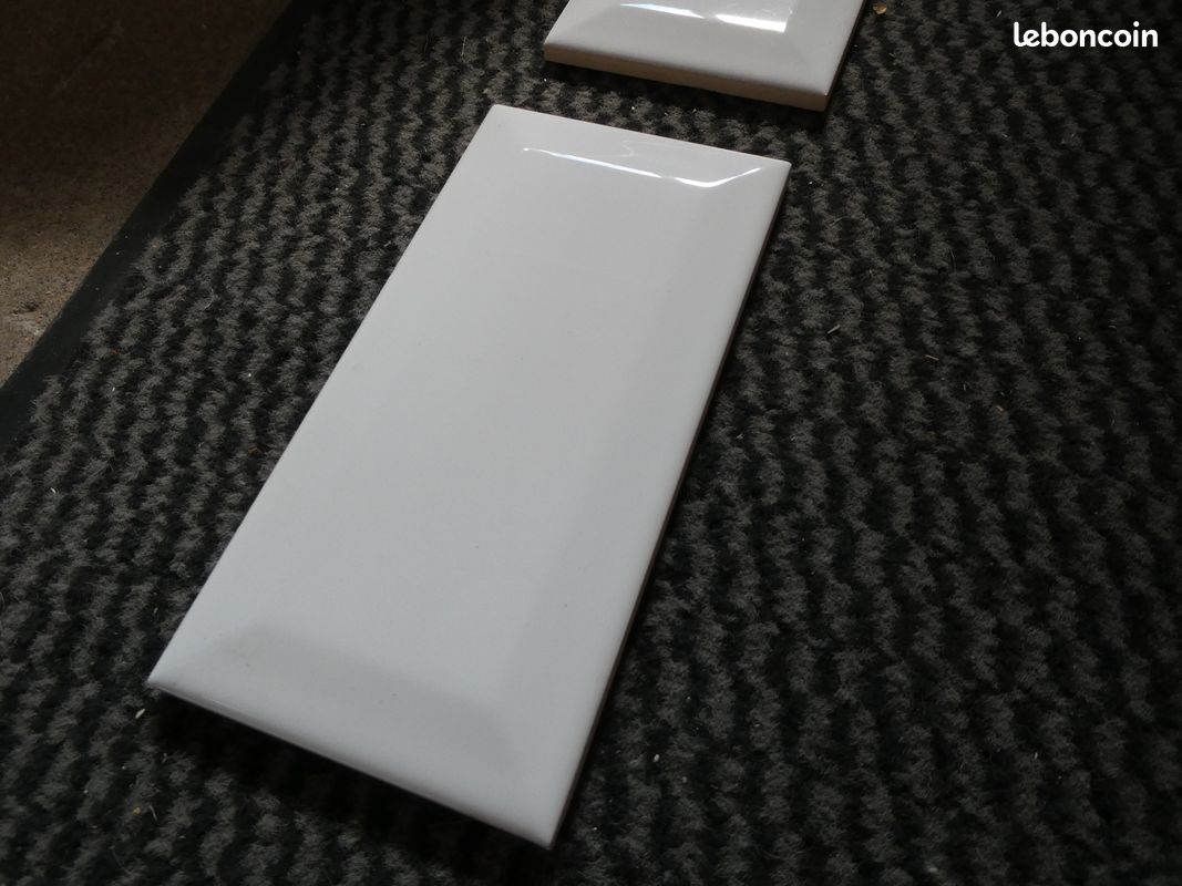 Carrelage METRO brillant biseauté BLANC n° 0 - 2,48 m² - 7.5x15 cm + carré 7.5x7.5 cm (image 4)