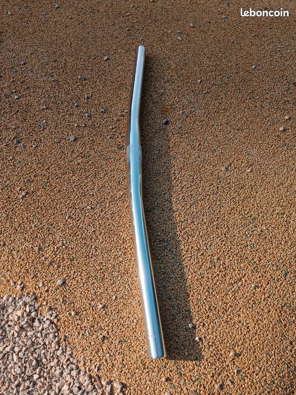 Guidon Plat Aluminium VTT Années 90 Avec Potence ZOOM - 600mm, Tige Plume Acier - Occasion