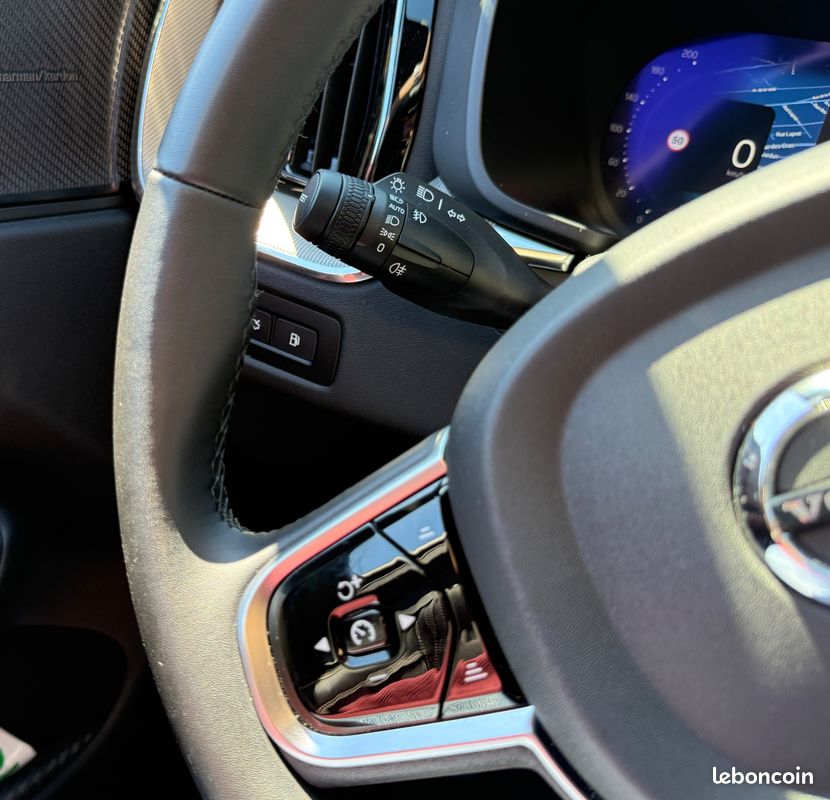 Volvo xc60 2.0 t6 awd 253 ch + 145 ch geartronic 8 plus style dark 5p (image 19)