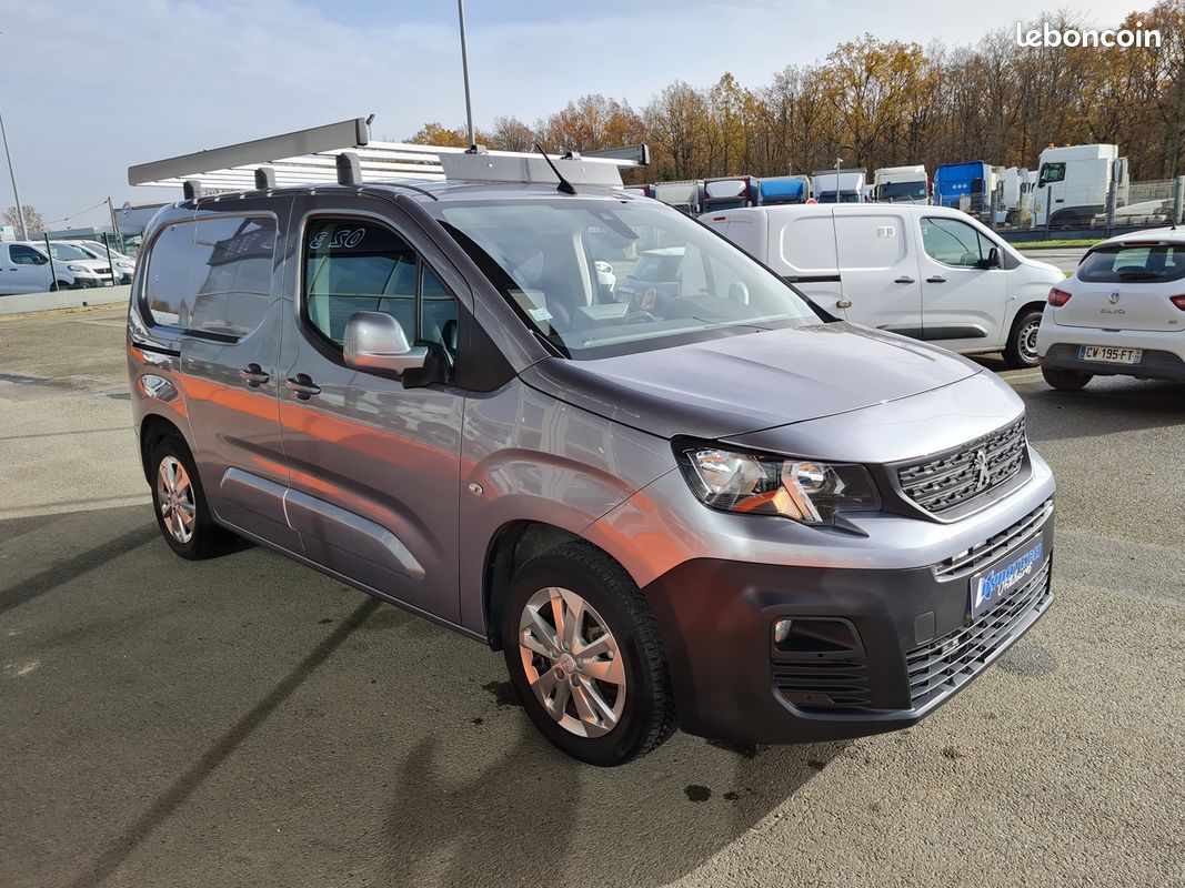 Peugeot PARTNER STANDARD 650KG BLUEHDI 100CH S&S BVM5 ASPHALT (image 9)