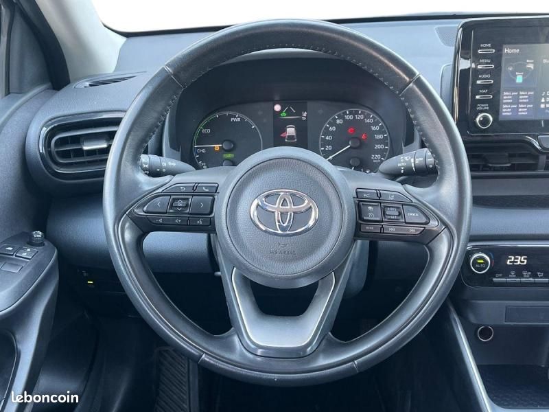 Toyota Yaris 116h Dynamic 5p MY22 (image 12)