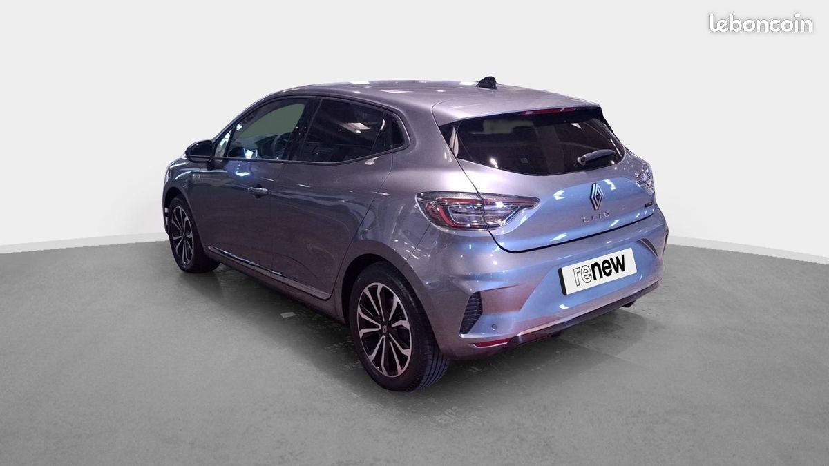 Renault clio e tech full hybrid 145 ch gsr2 techno (image 7)
