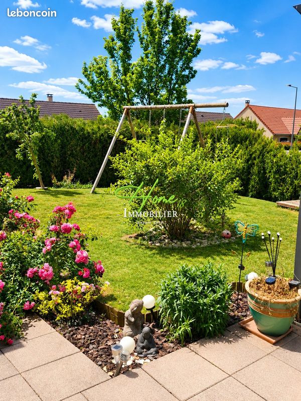Maison 7 pièces 165 m² · à Saint-Germain-du-Puy · 165 m² · 241 000 €