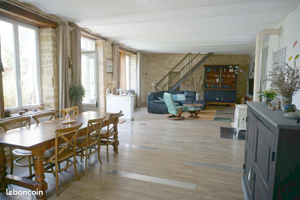 Maison 3 pièces 132 m² · à Charolles · 132 m² · 249 900 €