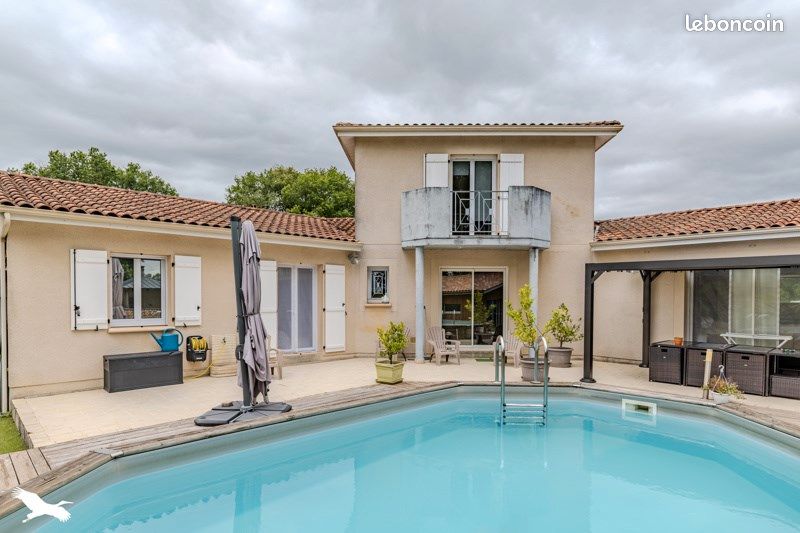 Maison 7 pièces 199 m² · à Branne · 199 m² · 329 999 €