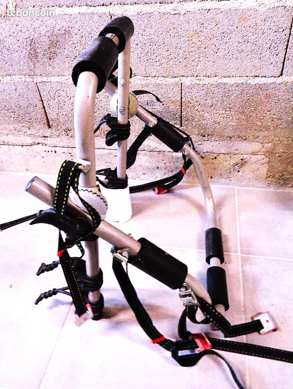 Porte vélo pour voiture (image 1)