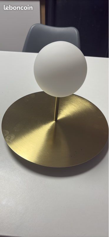 Lustre (image 1)
