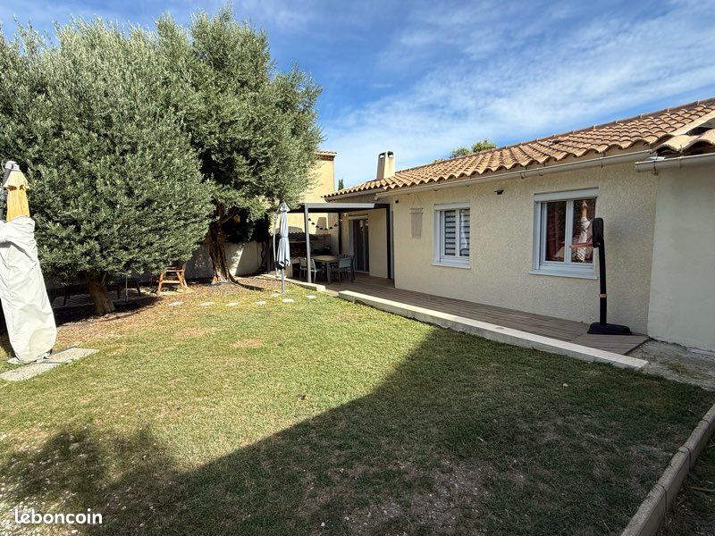 Maison 4 pièces 94 m² · à Rochefort-du-Gard · 94 m² · 320 000 €