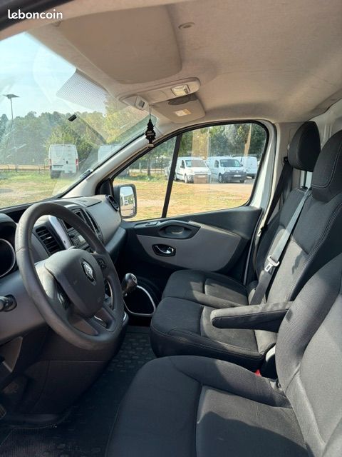 Renault traffic iii l1h1 1.6 dci 90ch bvm6 (image 5)