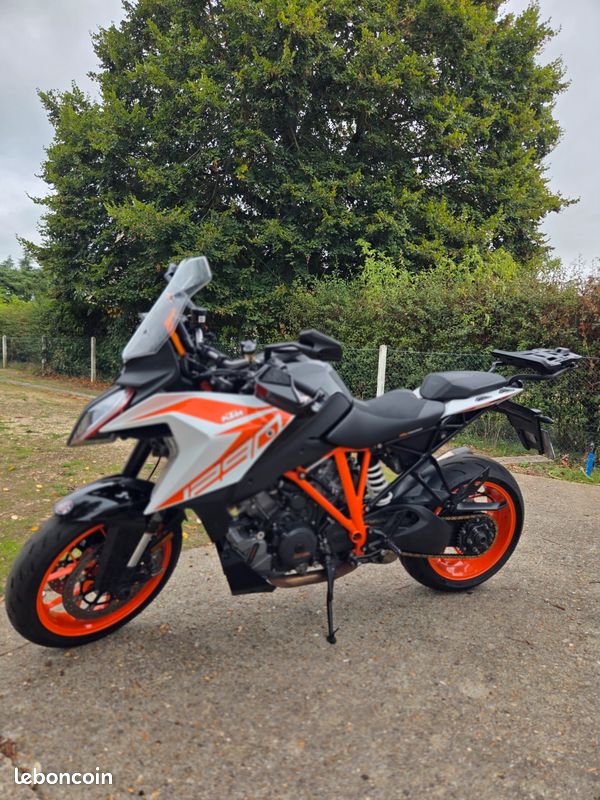 Ktm 1290 superduke gt (image 3)