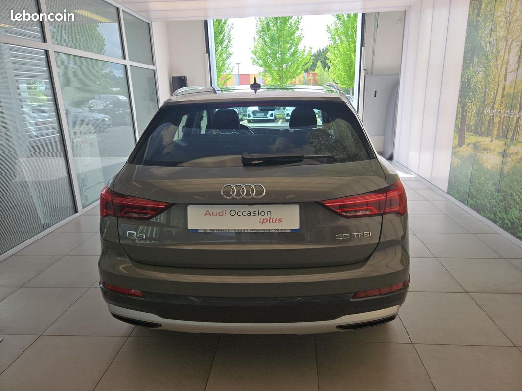 AUDI Q3 35 TFSI 150 ch S tronic 7 Design Luxe - Voitures