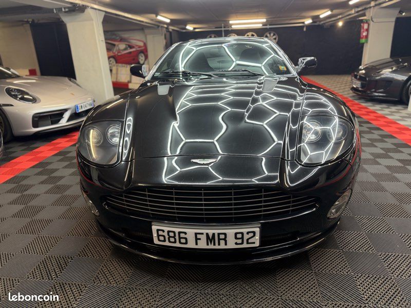 Aston Martin VANQUISH S v12 (image 1)