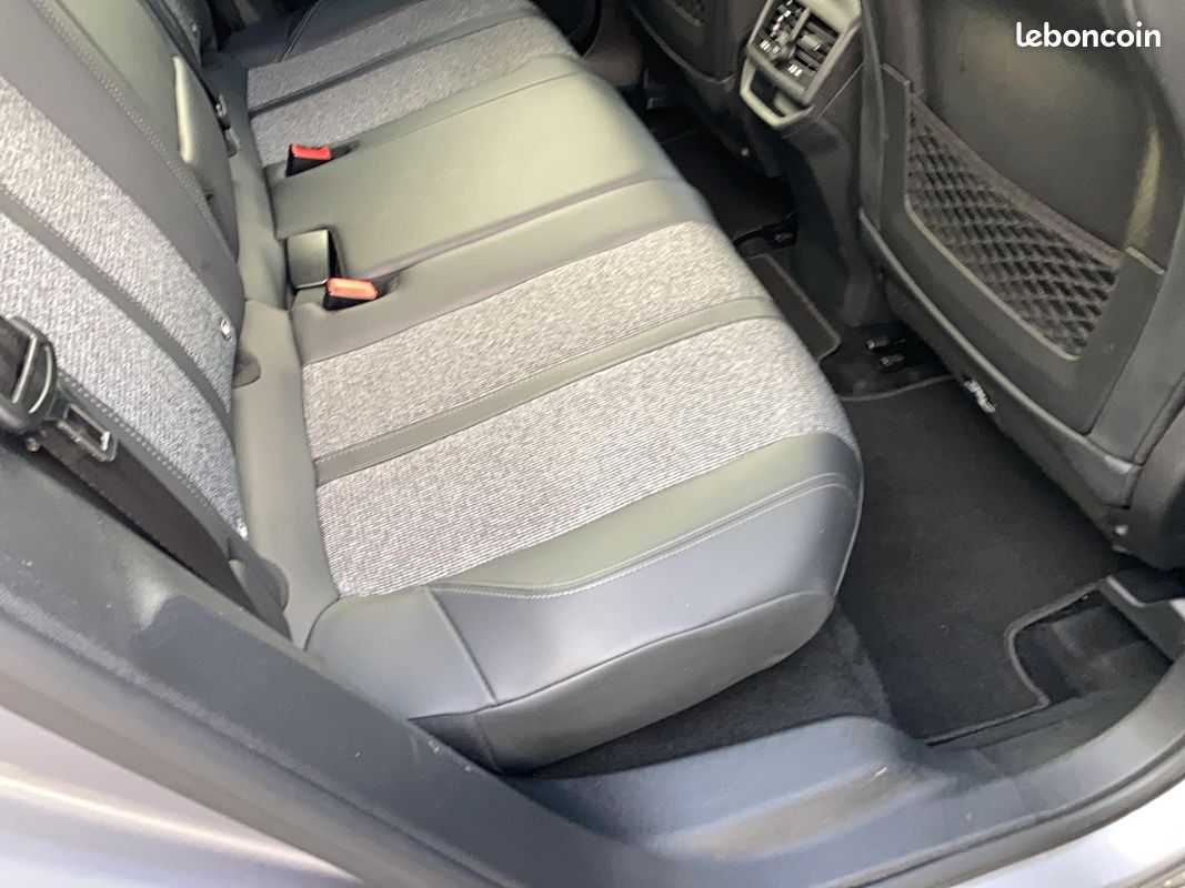 PEUGEOT 3008 BlueHDi 130ch S&S BVM6 Allure (image 25)