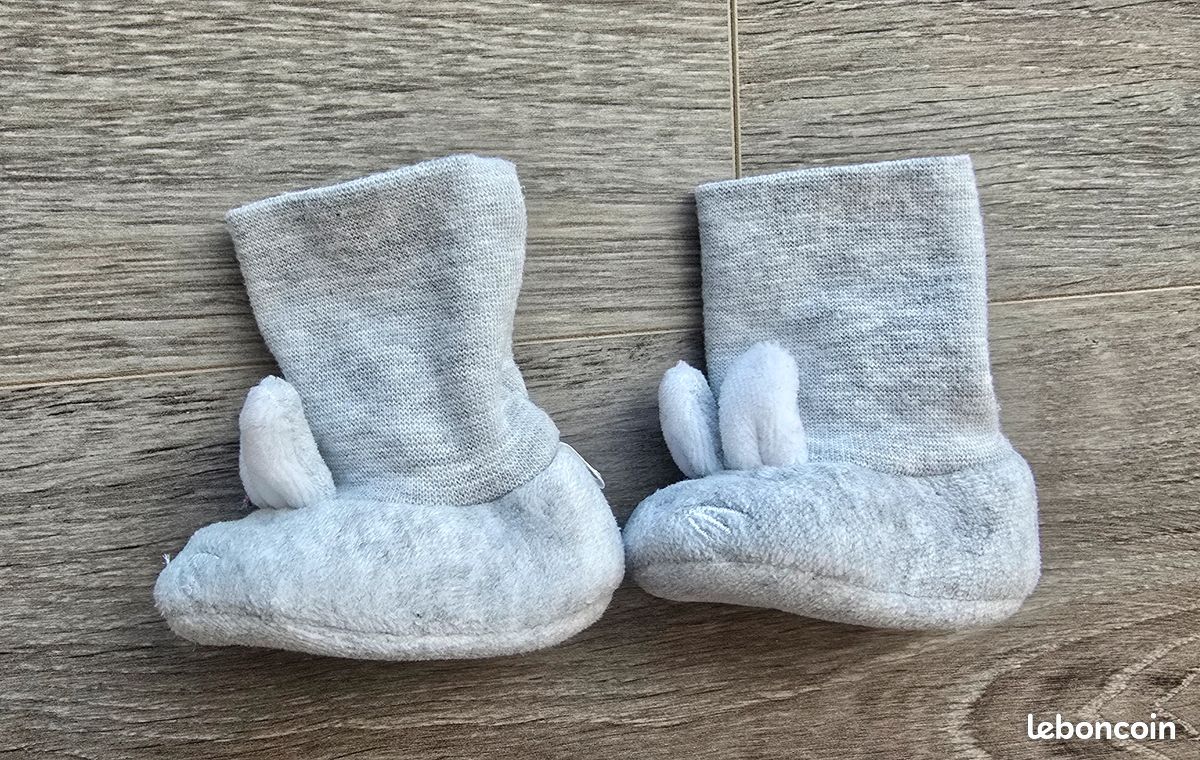 Chaussons naissance lapins gris (image 1)